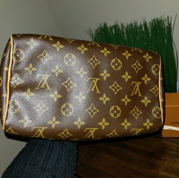 Authentic LV Speedy - Picture 2 of 5